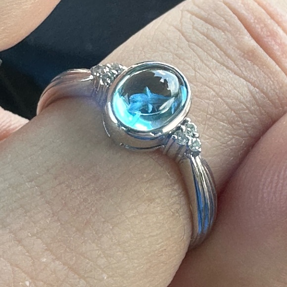 Diamond and Topaz Dolphin Intaglio Fish Marine Ocean Solid Gold Whale Shark - Picture 11 of 17